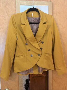 Willow & Clay Mustard Double-Breasted Blazer